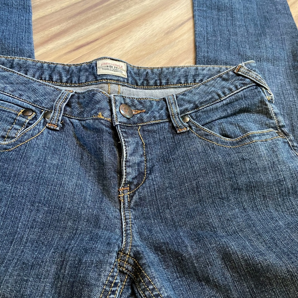 Free People women’s low rise skinny jeans size 30